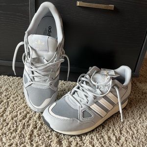 Adidas ZX 750. Size 10. Never worn.